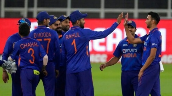 பந்துவீச்சு படை