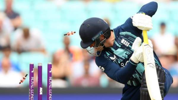 இங்கிலாந்து திணறல்