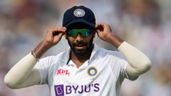  அசத்தல் பவுலிங் 