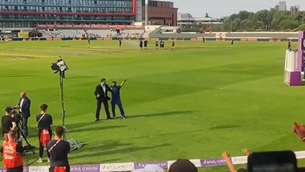 பண்ட் தந்த பரிசு 