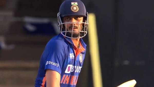 முந்திய அக்‌ஷர் பட்டேல் 