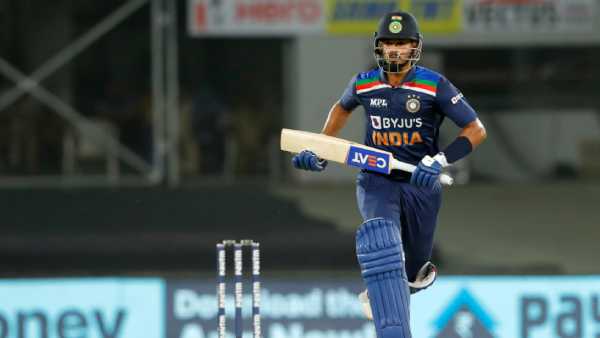 வேகப்பந்துவீச்சாளர்கள்