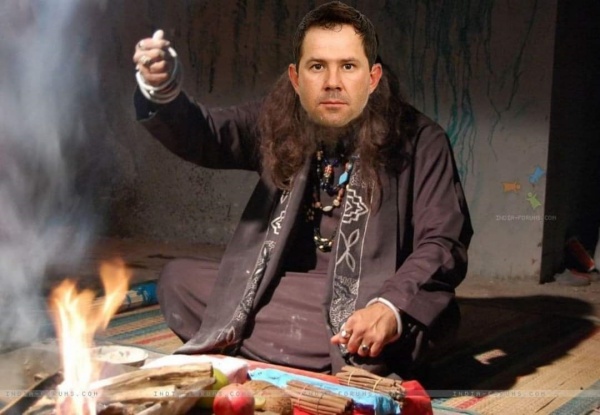 ரசிகர்கள் கிண்டல்