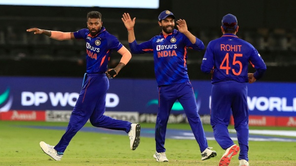 தடுமாறிய பாகிஸ்தான்