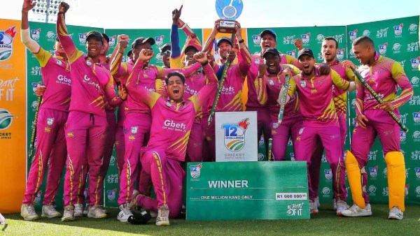 5 வீரர்கள் ஓப்பந்தம்