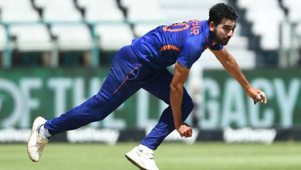 தீபக் சாஹர் அபாரம்