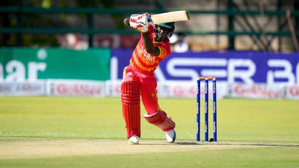 தடுமாறிய நடுவரிசை