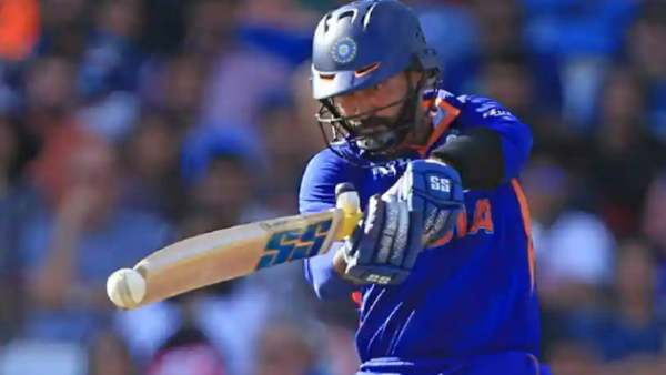 தினேஷ் கார்த்திக்