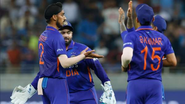 ப்ளேயிங் 11 பிரச்சினை 