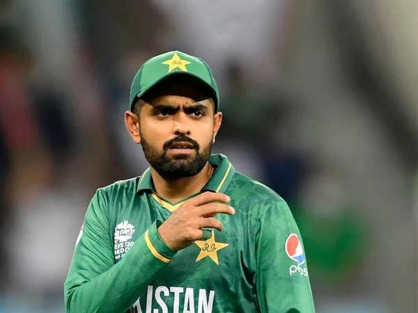 பாபர் அசாம் 30