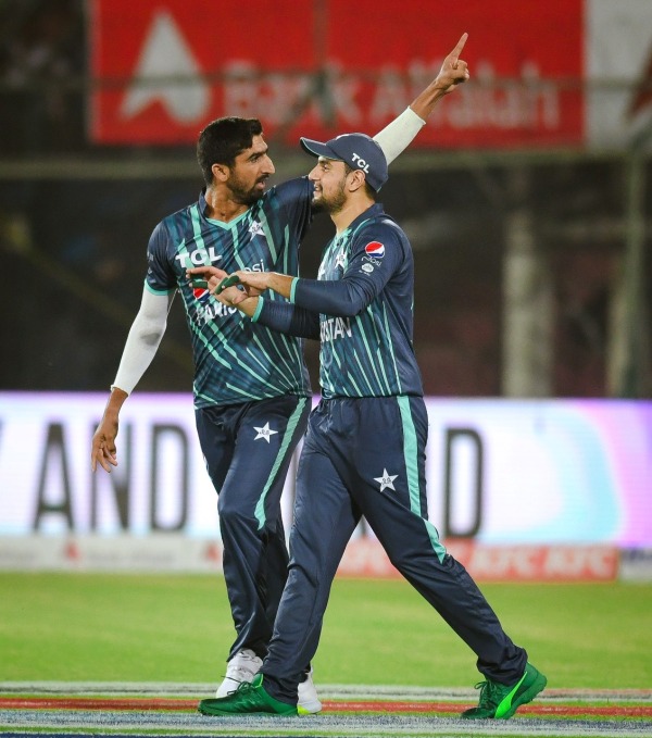 விக்கெட் சரிவு