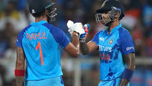 தடுமாறிய இந்தியா