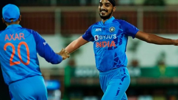 நடுவரின் எச்சரிக்கை