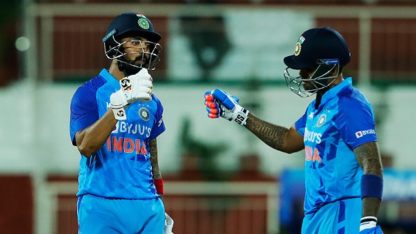 அடுத்தடுத்து அரைசதம்