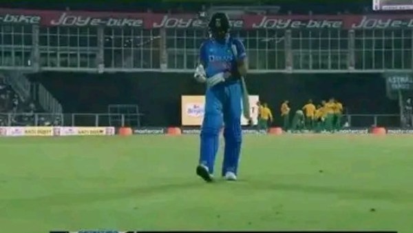 சந்தோஷபட்ட ரசிகர்கள்