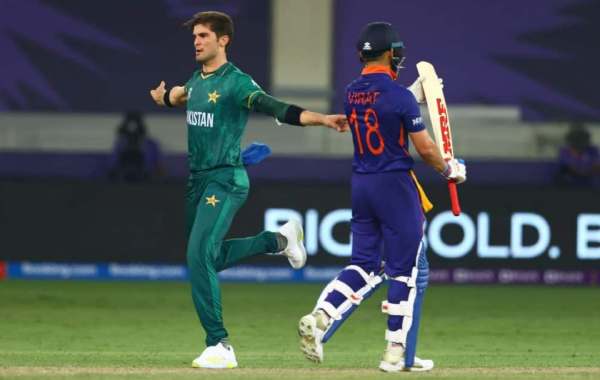 மோசமான பந்துவீச்சு