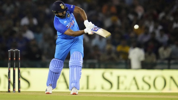 முக்கிய நேரத்தில் ஹர்திக் அவுட்