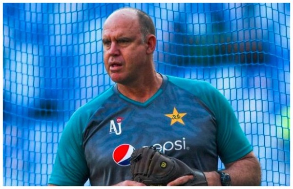 சவாலான ஆடுகளம்