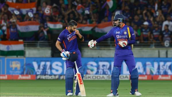 அதிரடி தொடக்கம்