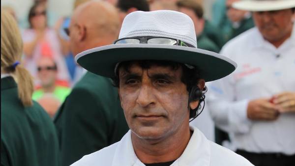 நடுவர் குழுவிலிருந்து நீக்கம்