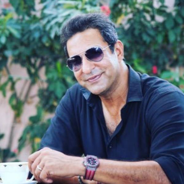  வசீம் அக்ரம் ஆதரவு 