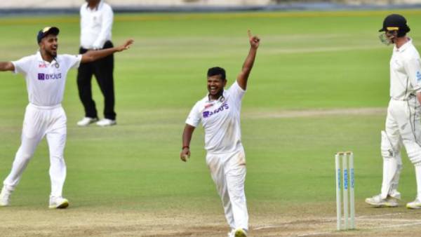 இந்தியா முன்னிலை