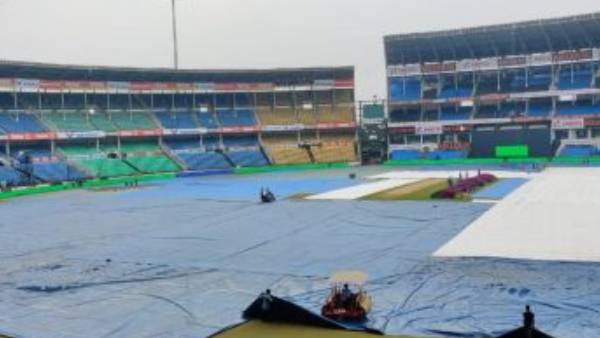 மிரட்டும் மழை