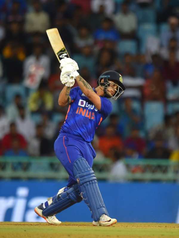  தொடக்கமே அவுட் 