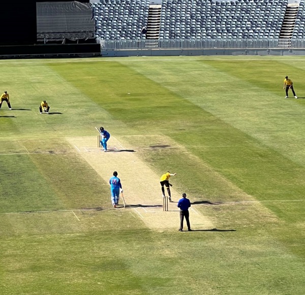 அஸ்வின் 3 விக்கெட்