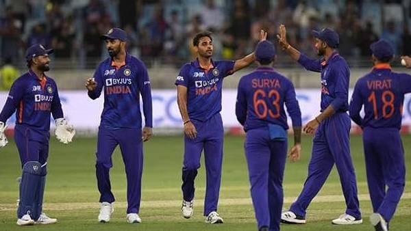 இந்தியா மீது விமர்சனம் 