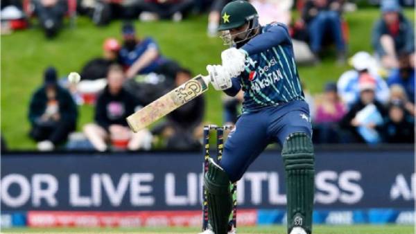 பாகிஸ்தான் தடுமாற்றம்