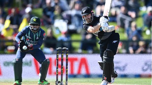 வில்லியம்சன் அபாரம்