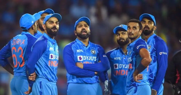 கேட்ச்களை விட்டோம்