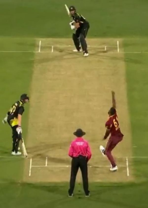 110 மீட்டர் சிக்சர்