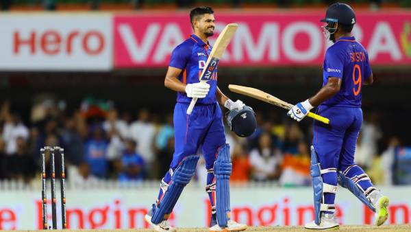 ஸ்ரேயாஸ் ஐயர் சதம் 