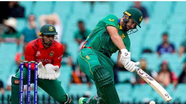 அதிரடி ஆட்டம்