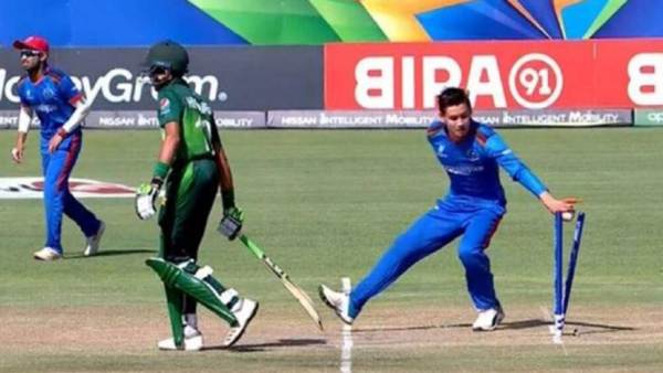 ரன்னிங் அவுட் 