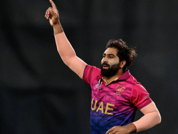 தனியாளாக போராட்டம் 