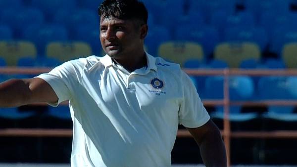 இந்திய அணியில் இடம்