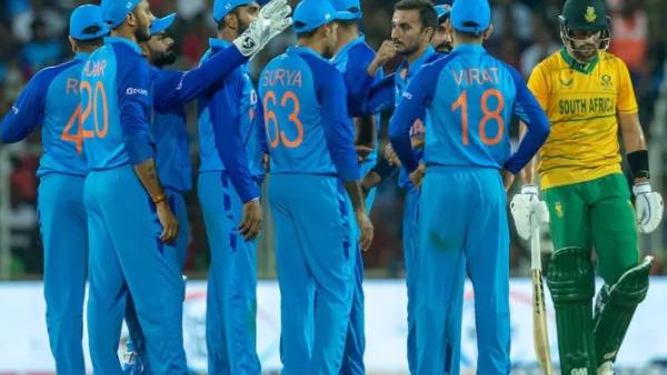 அதிரடி ஆட்டம்