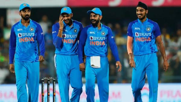 சொதப்பல் பவுலிங் 