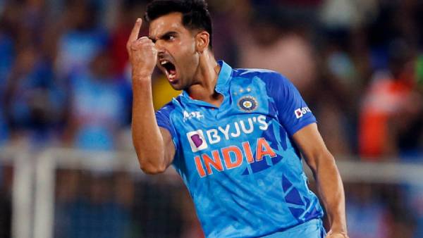 பெவுமா அவுட்