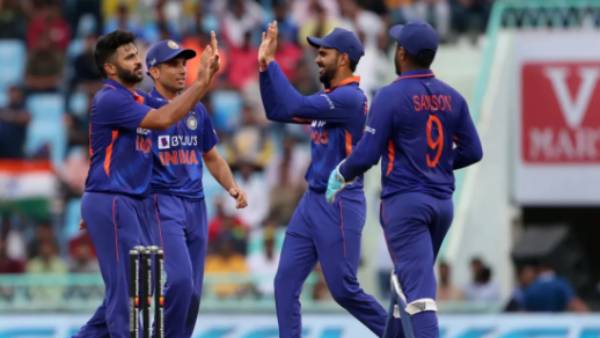 ஆடுகளம் 