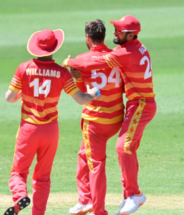 அதிரடி ஆட்டம் 