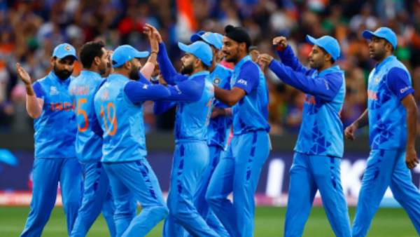 2 சிக்சர்