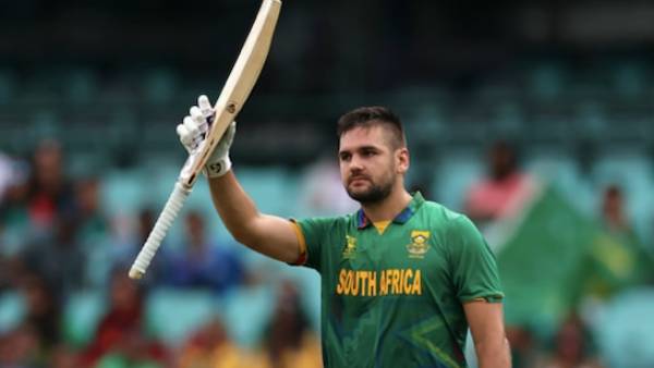 206 ரன்கள் இலக்கு