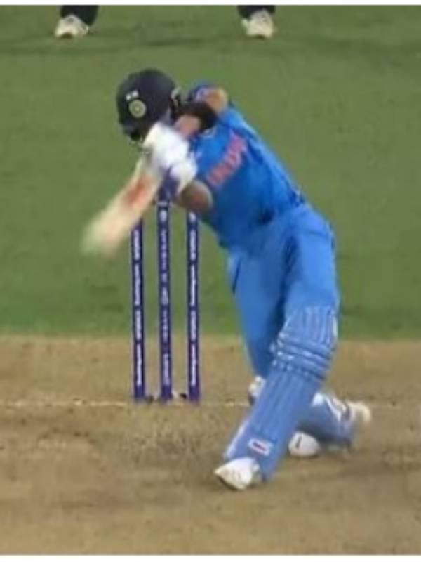 27 ரன்கள் தேவை