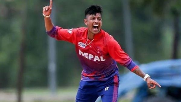 பாலியல் புகார்