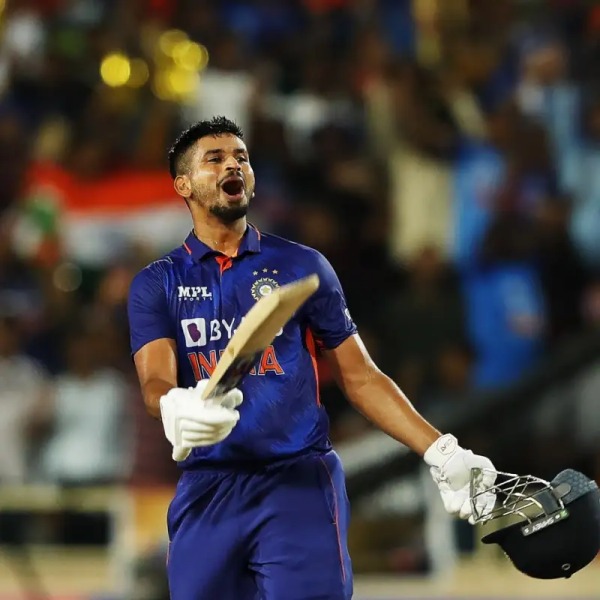 ஸ்ரேயாஸ் ஐயர் அபாரம் 