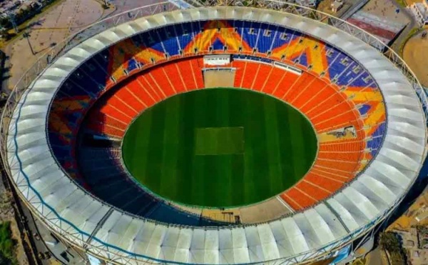 நரேந்திர மோடி மைதானம்